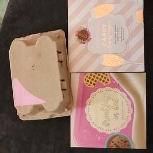 Beauty Bakerie Bundle Blushlighter/Eyeshadow / Sponge